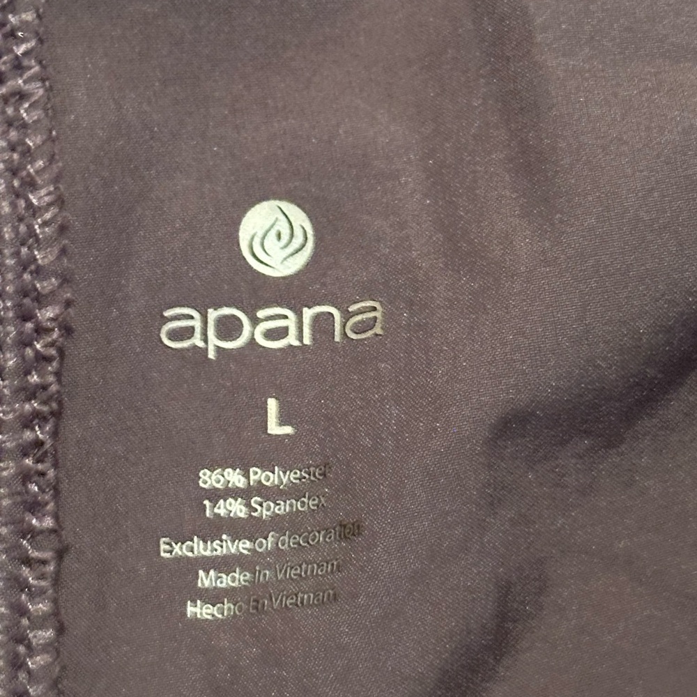 Women’s Apana Large Brown Cargo Crop Pants - Picture 11 of 12